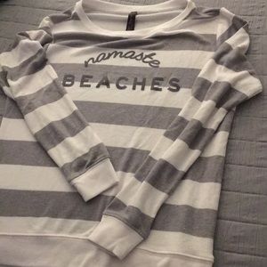 Light weight sweatshirt